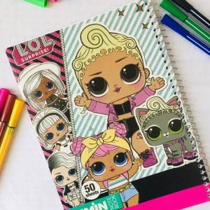 دفتر نقاشی سیمی فانتزی دارای جلد برجسته و اکلیلی و شاین دار . طرح جلد این دفتر نقاشی طرح دخترانه LoL است.