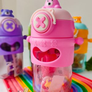 قمقمه دخترانه رنگ صورتی جنس سیلیکونی همراه با نی و بند و اسیکر و پیکس - عکس قمقمه فانتزی