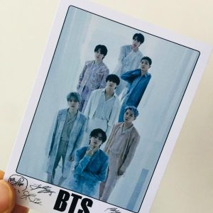 خرید و قیمت عکس بی تی اس- BTS عکس -بی تی 21-نقاشی بی تی اس -بی تی اس کیوت -عکس گروه بی تی اس-گروه موسیقی کره ای-از لوازم فانتری فروشی دلساتحریر