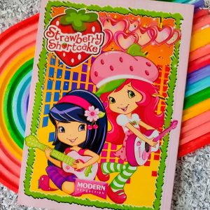 دفترمشق 50 برگ دخترانه - دفتر املا دخترانه دختر توت فرنگی