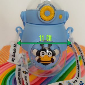 قمقمه سایز بزرگ فانتزی - قطر مخزن 11 سانتزی متر - ارتفاع 18 سانتی متر - درب دکمه ای و قفل دار - نی دار و بند دار