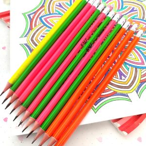 مداد مشکی پاک کن دار با بدنه فسفری