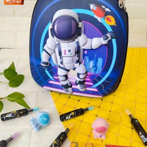 عکس کوله پشتی پسرانه مهد و پیش دبستانی - طرح فضانورد