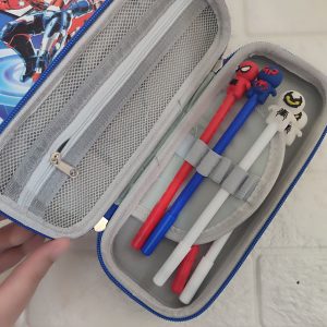 عکس داخل جامدادی نیمه تبلتی