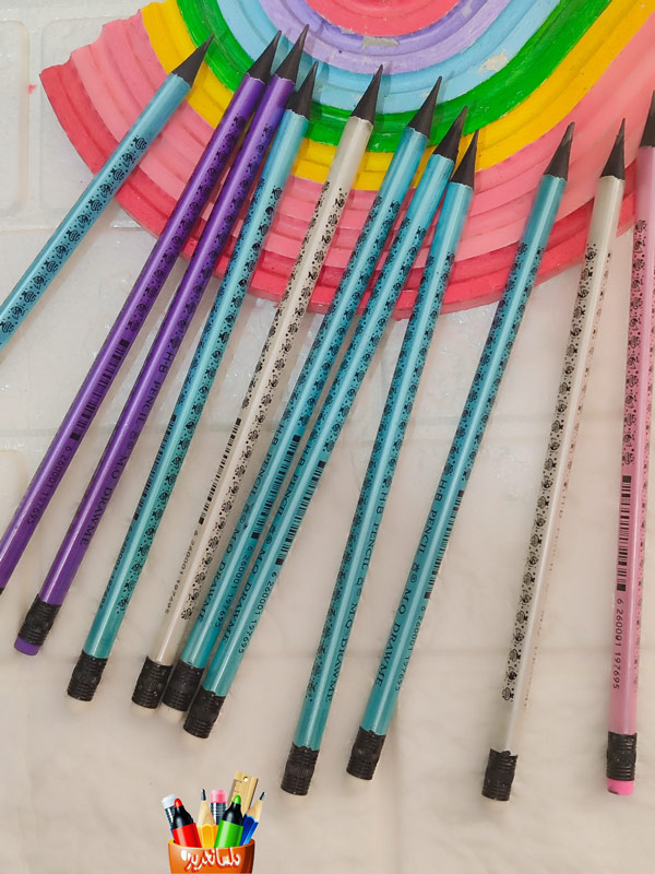 مداد مشکی ذغالی برند M.Q - پاک کن دار عکس مداد مشکی ذغالی برند M.Q - پاک کن دار