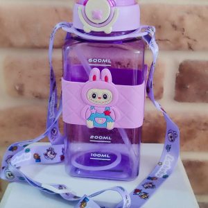 قمقمه آب کودک با طرح Labubu و رنگ بنفش