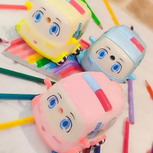 مداد تراش رومیزی فانتزی طرح ماشین با طراحی کودکانه و رنگ‌بندی جذاب